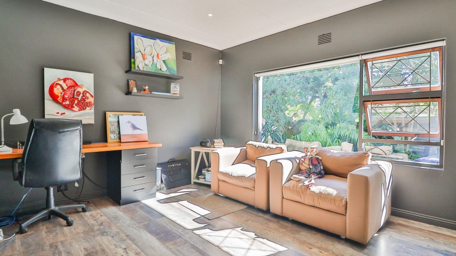 4 Bedroom Property for Sale in Heiderand Western Cape